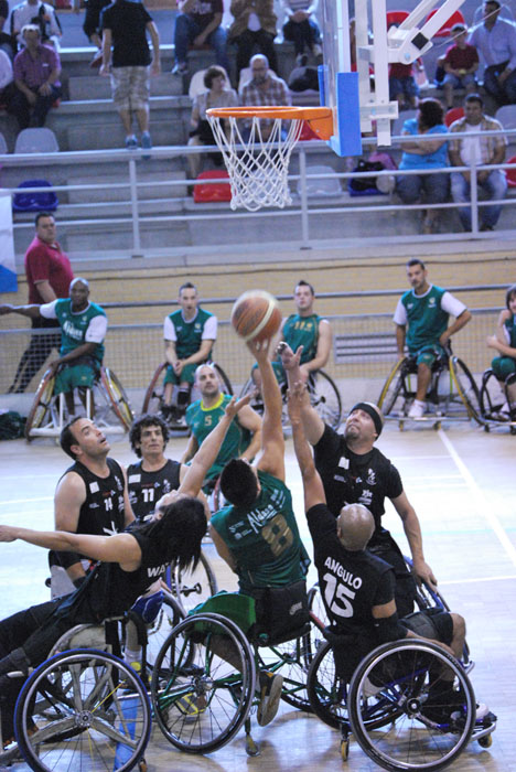 ALDASA AMFIV, 56- MIDEBA EXTREMADURA,  60. LA VICTORIA DEL MIDEBA LO COLOCA EN LA LUCHA POR LA TERCERA POSICI&Oacute;N