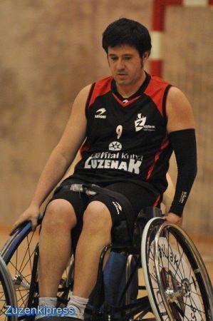 Entrevista a I&ntilde;aki Reguero, jugador del Caja Vital Zuzenak