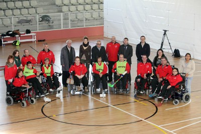EL CLUB SAN RAFAEL, EQUIPO DE H&Oacute;CKEY EN SILLA DE RUEDAS EL&Eacute;CTRICA, ENTRENA DESDE HACE POCAS SEMANAS EN EL PABELL&Oacute;N NORTE DE SABADELL