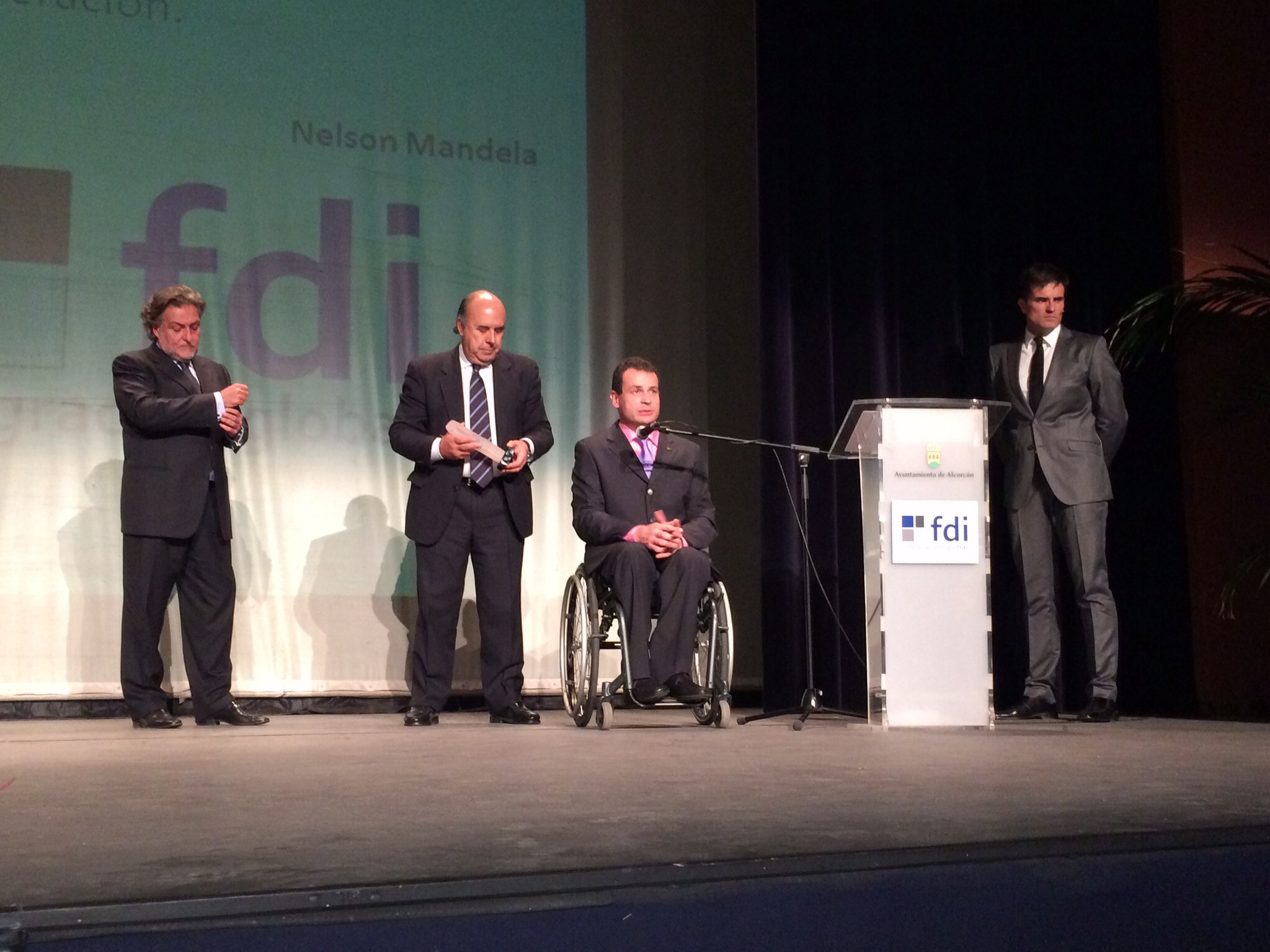 LA FEDDF GALARDONADA , EN LA I GALA DE LOS PREMIOS FUNDACI&Oacute;N INTEGRA CELEBRADA AYER EN EL TEATRO BUERO VALLEJO DE ALCORC&Oacute;N.