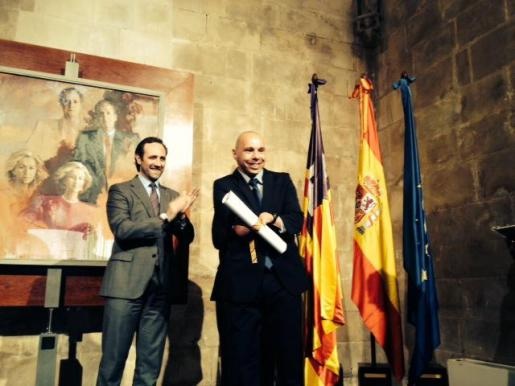 XAVI TORRES RECIBE LA DISTINCI&Oacute;N 