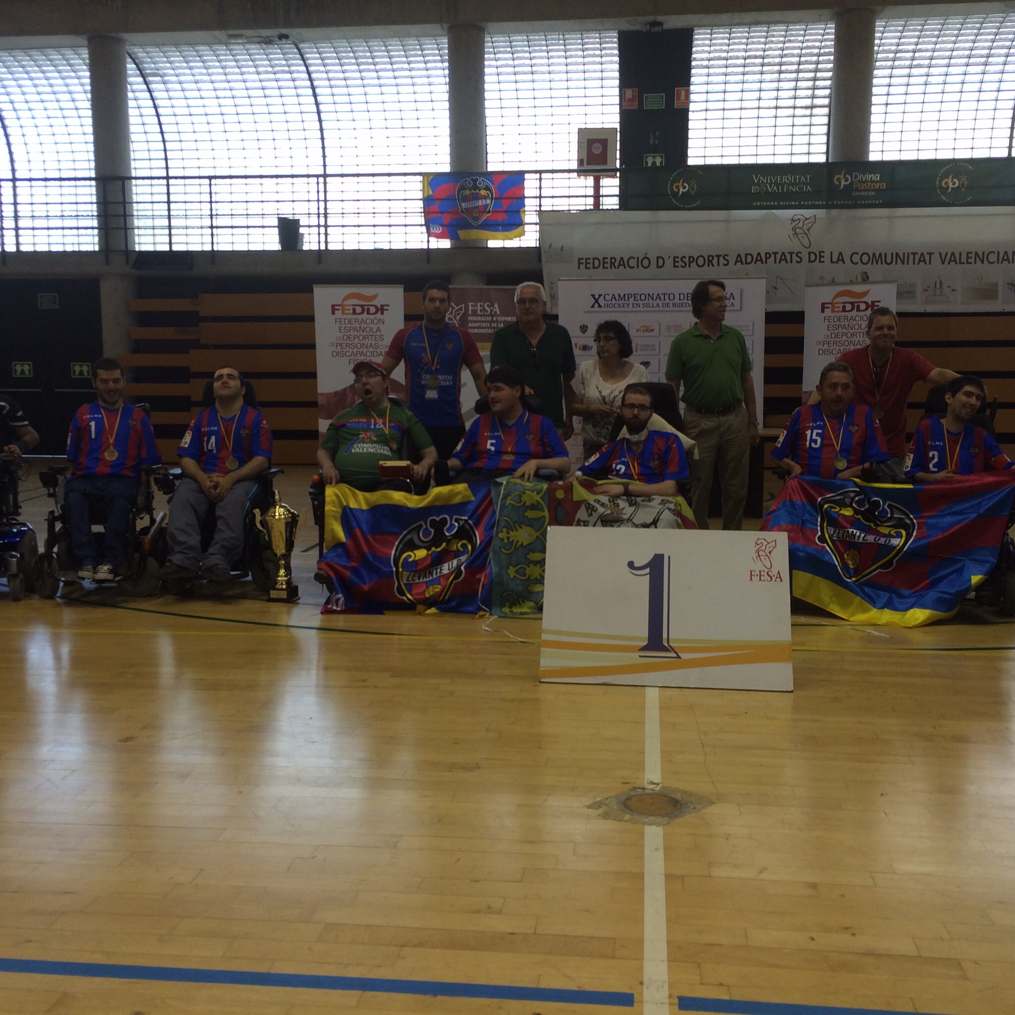 EL EQUIPO VALENCIANO UD LEVANTE MASCLETS, SE PROCLAMA CAMPE&Oacute;N DE ESPA&Ntilde;A DE H&Oacute;CKEY EN SILLA DE RUEDAS EL&Eacute;CTRICA.