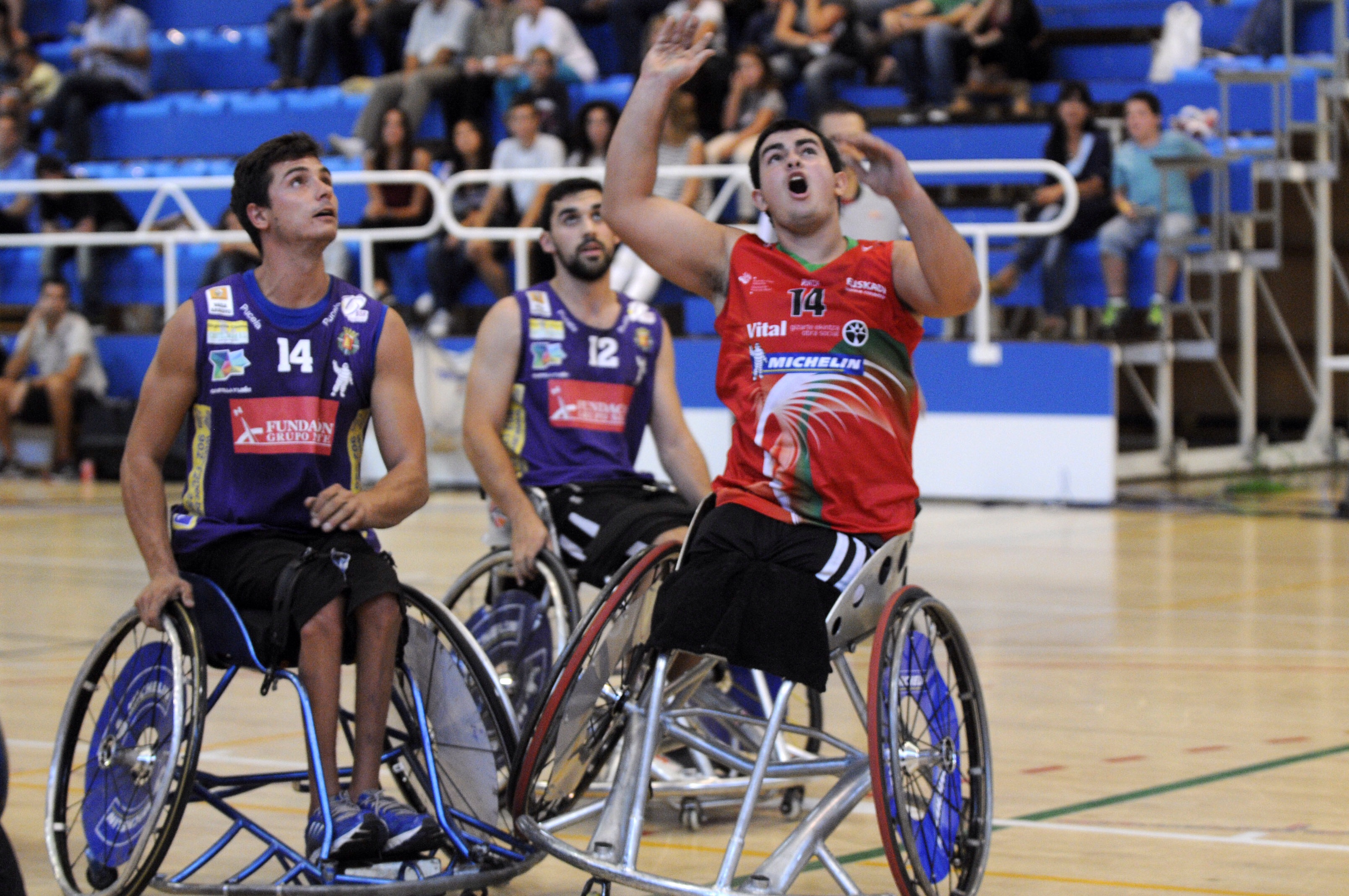 CR&Oacute;NICA - TROFEO ZUZENAK DE BALONCESTO EN SILLA DE RUEDAS
