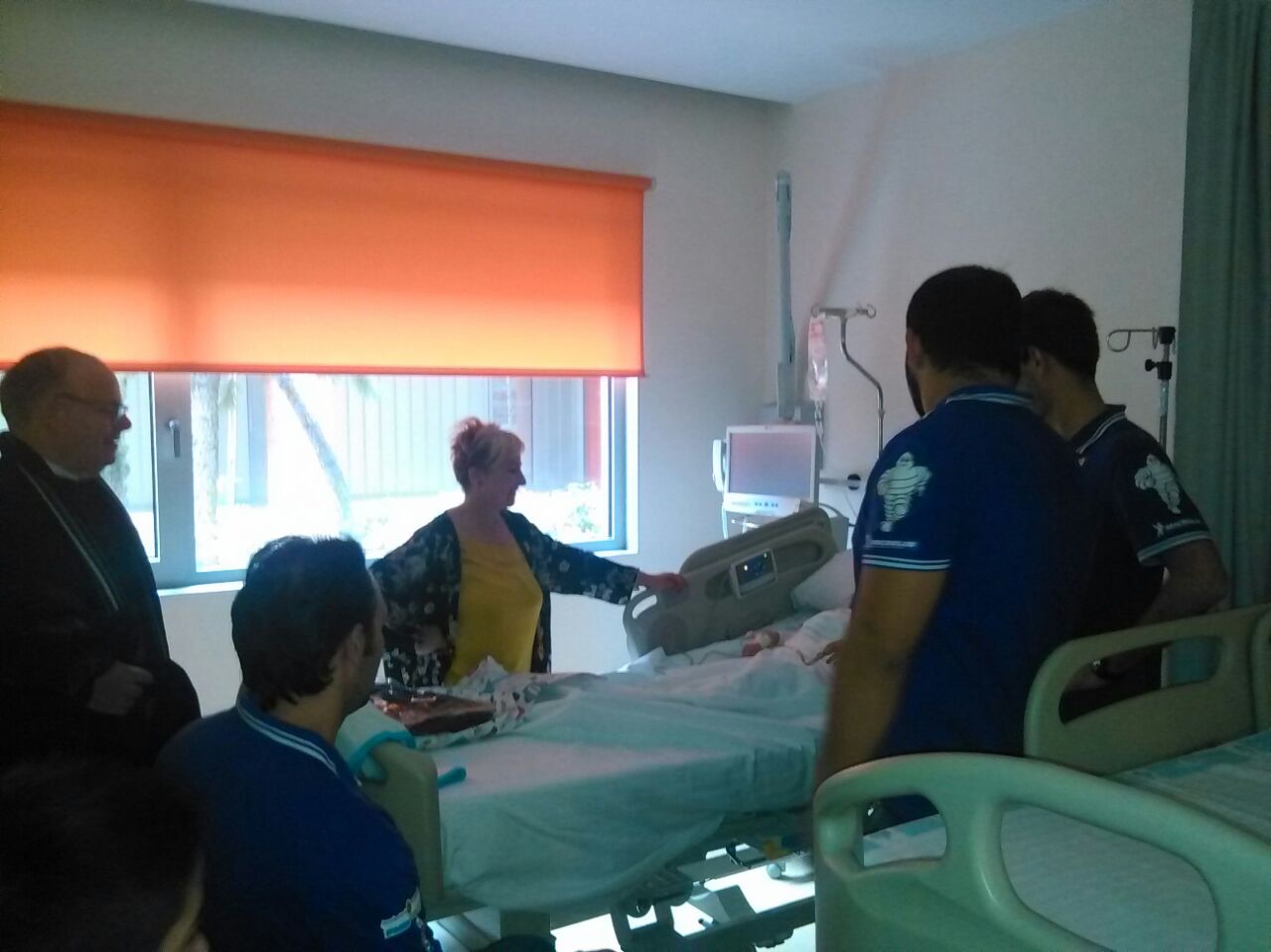 EL EQUIPO BSR VALLADOLID FUNDACI&Oacute;N GRUPO NORTE, REPARTE ALEGR&Iacute;A ENTRE LOS NI&Ntilde;OS HOSPITALIZADOS.