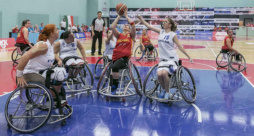 Espa&ntilde;a apabulla a Italia con una ventaja hist&oacute;rica de 60 puntos (15-75)