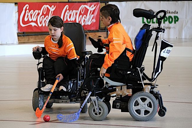 PARTIDO DE EXHIBICI&Oacute;N DE HOCKEY EN SILLA DE RUEDAS
