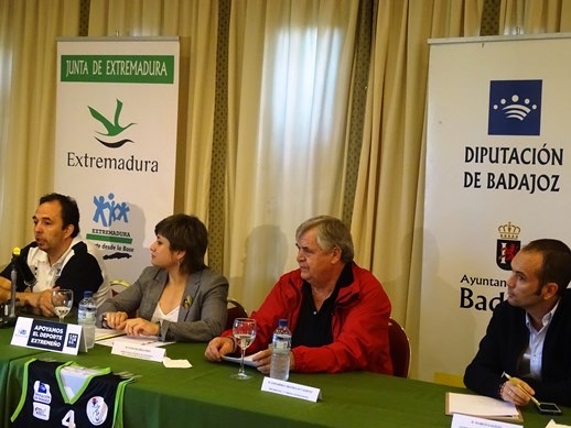 Presentaci&oacute;n del Mideba Extremadura ante los medios de comunicaci&oacute;n