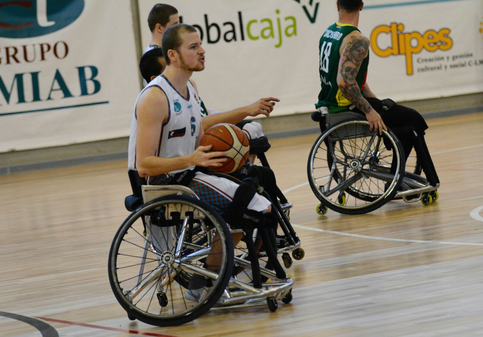   El BSR Amiab Albacete venci&oacute; con mucha solvencia al Amivel Cl&iacute;nicas Rinc&oacute;n (73-39)