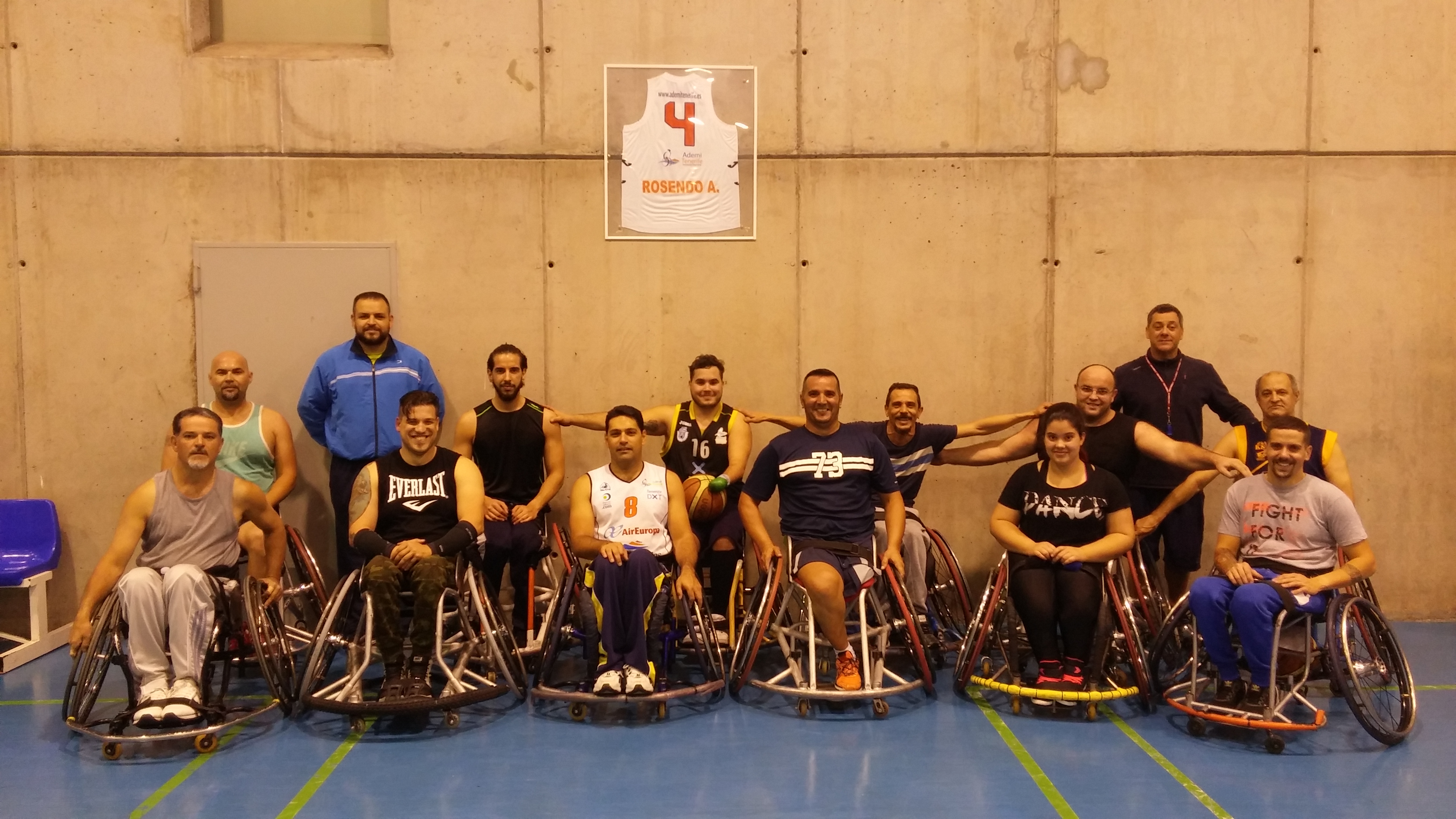 Un Ademi Tenerife de menos a mas para apuntarse la victoria en Murcia