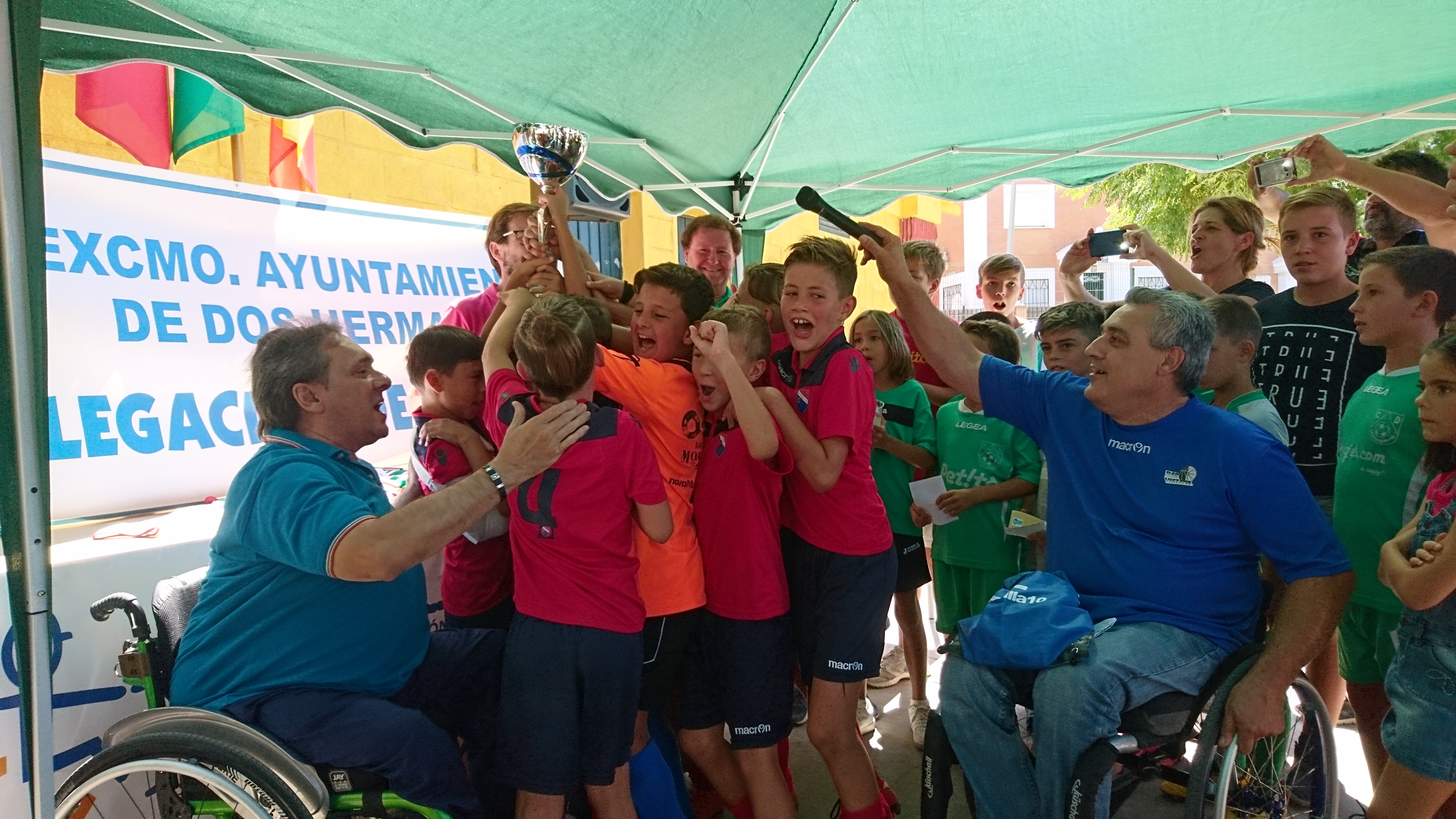 &Eacute;xito de participaci&oacute;n en el I torneo de f&uacute;tbol base a favor del BSR Vistazul