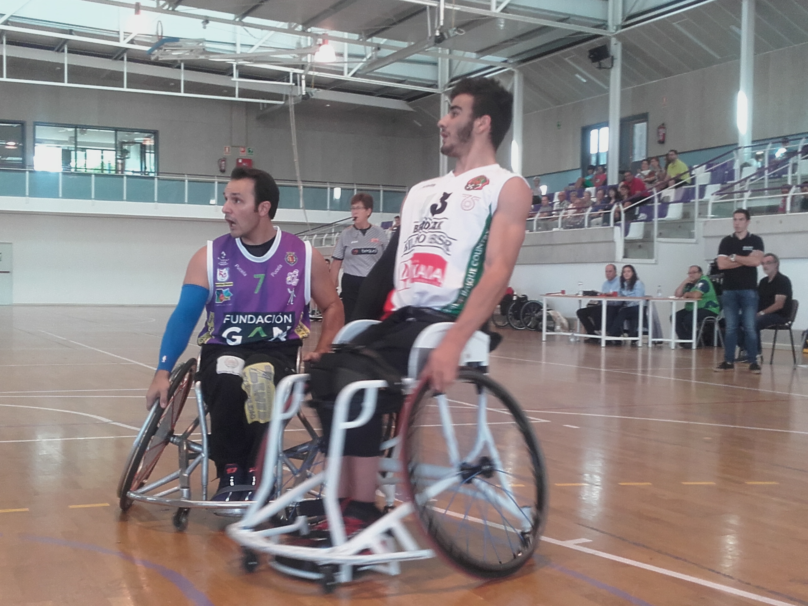 Fundaci&oacute;n Grupo Norte 67 vs Bidaideak Bilbao 60 ( trofeo Zaratan )