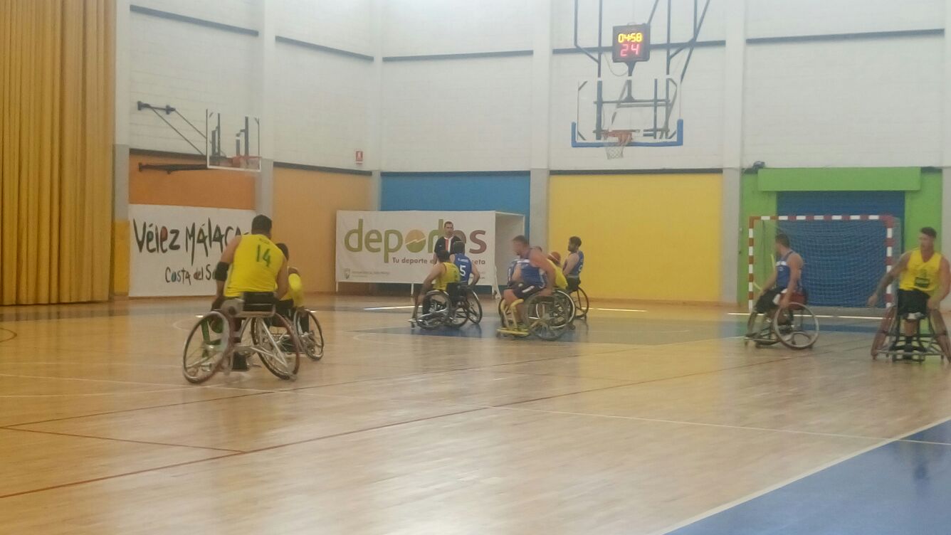 Derrota del BSR Vistazul en V&eacute;lez M&aacute;laga - Trofeo homenaje a Gaspar Anaya