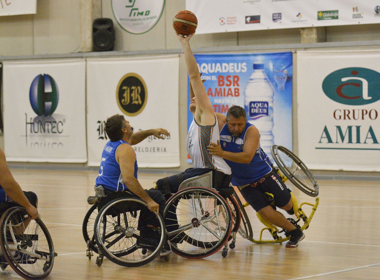 El BSR Amiab Albacete sum&oacute; su cuarta victoria consecutiva ante el Vistazul (96-42)