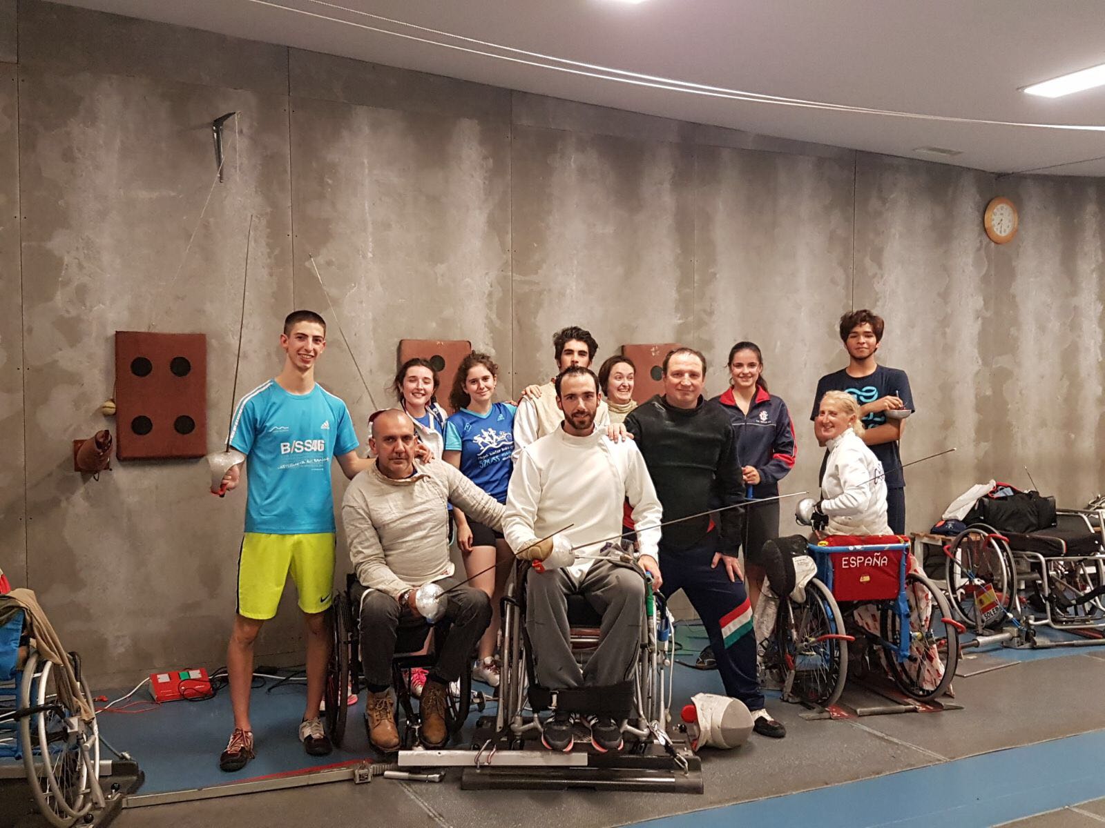 Los tiradores Alex Prior, Lorenzo Ribes, Tarek Nejjar y Bego&ntilde;a Garrido compiten desde ma&ntilde;ana en el campeonato del mundo de esgrima en silla de ruedas 