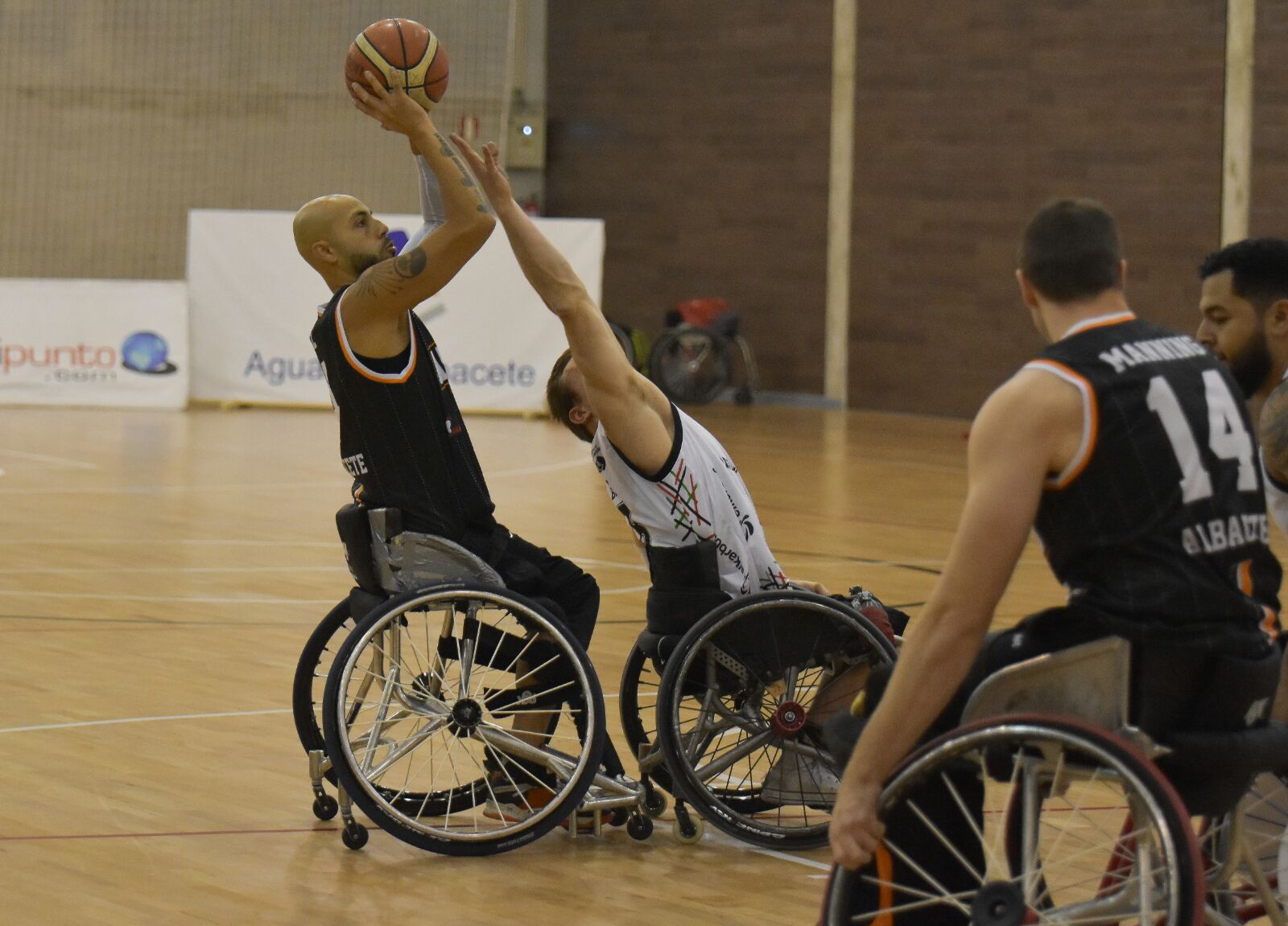El BSR Amiab Albacete super&oacute; en un partido muy competido al Bidaideak Bilbao (79-70)
