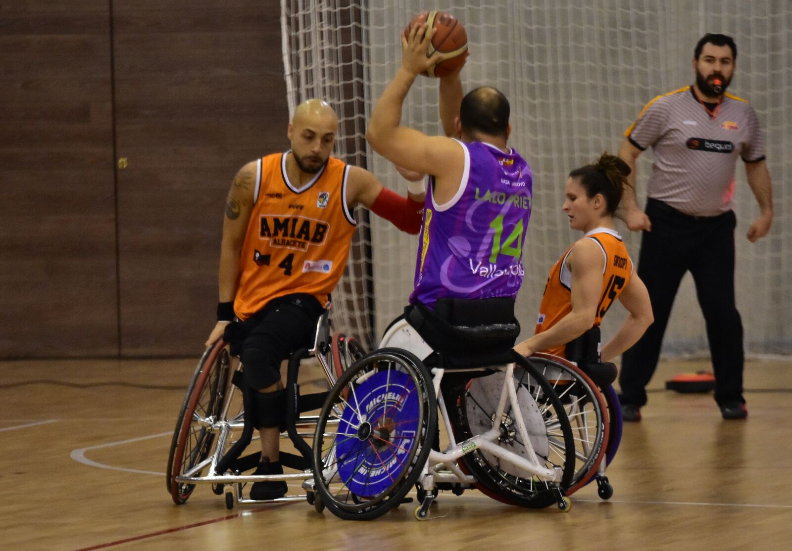 C&oacute;moda victoria del BSR Amiab Albacete en la cancha del colista Vistazul (37-75) 