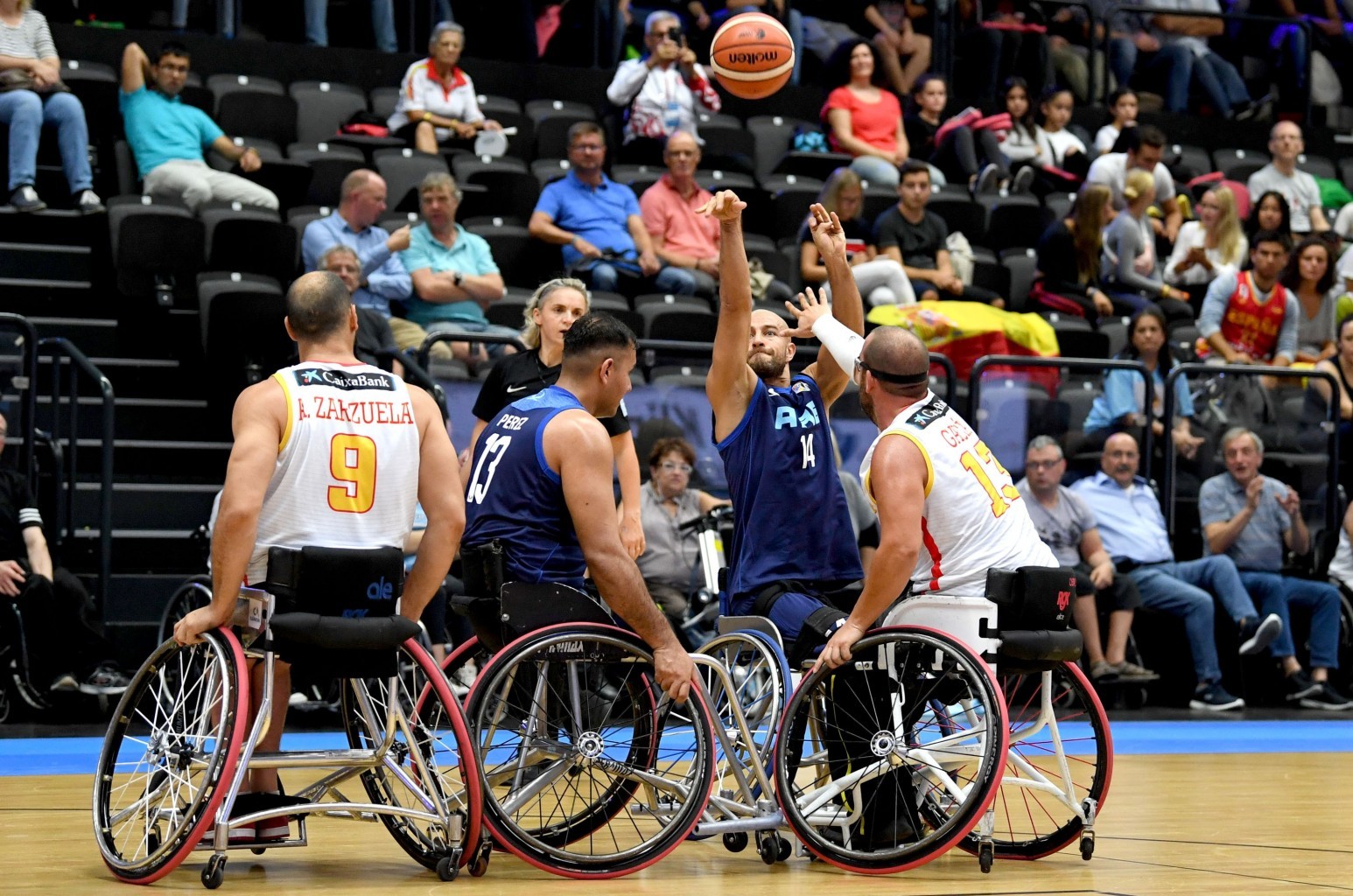 Espa&ntilde;a masculina tropieza contra Argentina y jugar&aacute; ma&ntilde;ana los octavos contra Jap&oacute;n