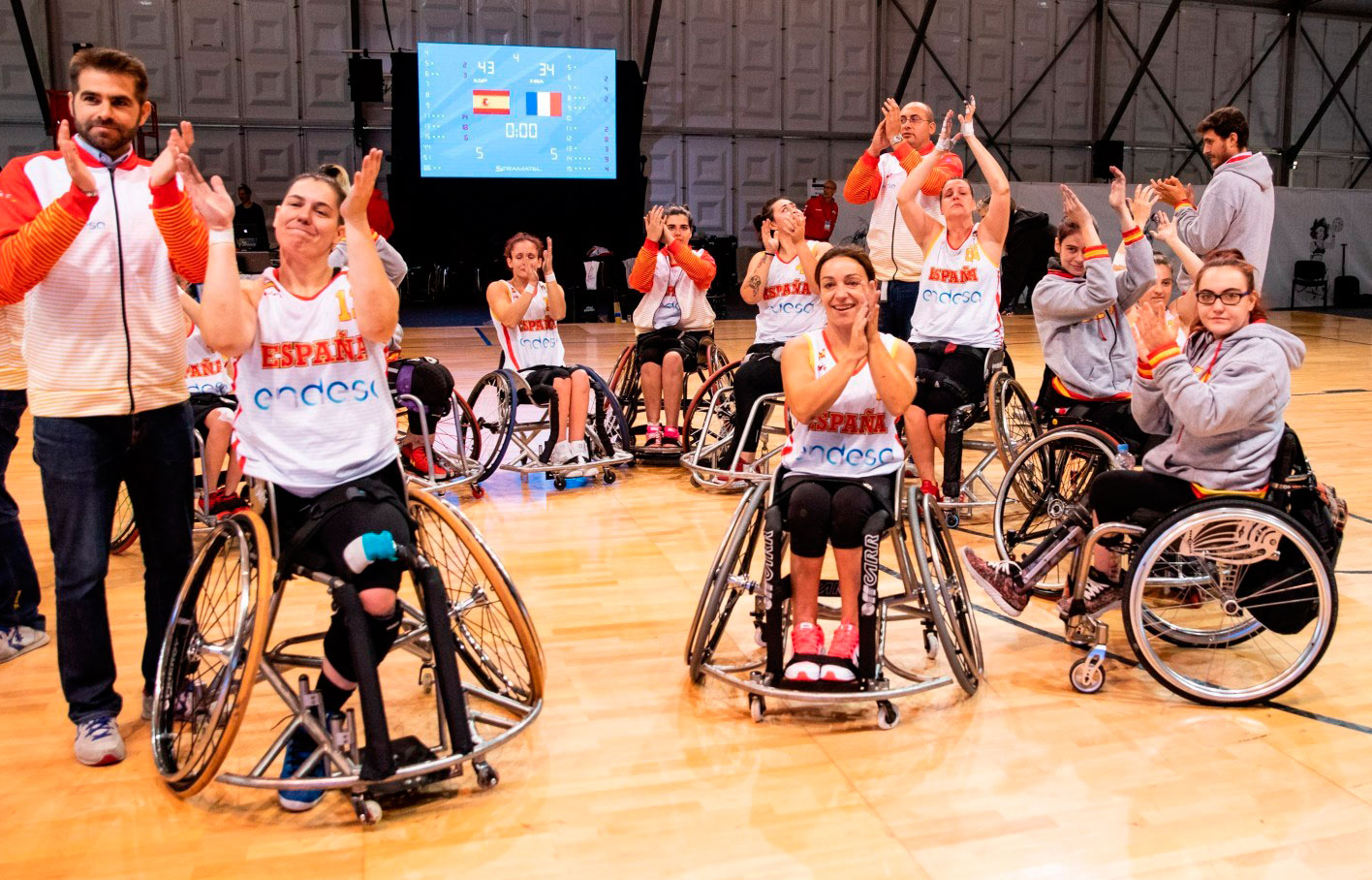 Espa&ntilde;a hace historia con la s&eacute;ptima plaza femenina del Mundial tras batir a Francia, su bestia negra este siglo