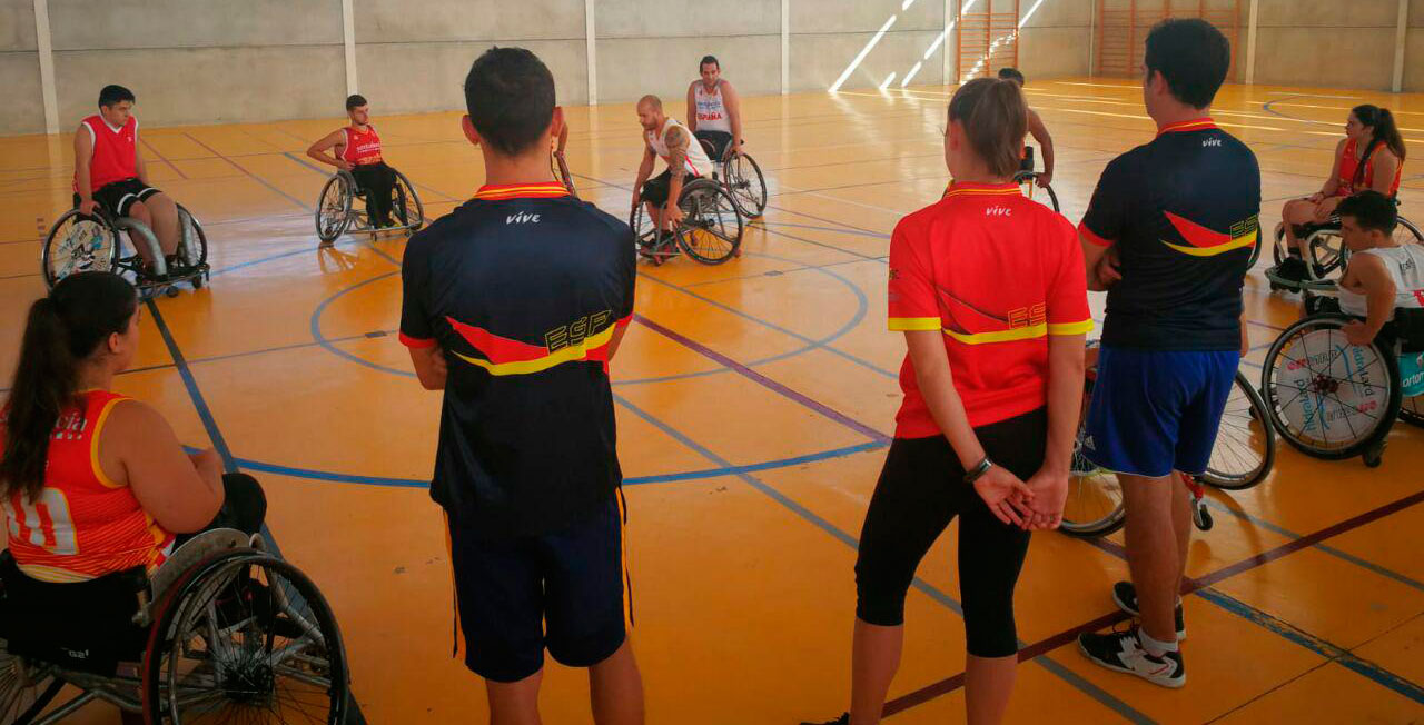 Quince jugadores ruedan en el II Campus de Tecnificaci&oacute;n de BSR de la FEDDF