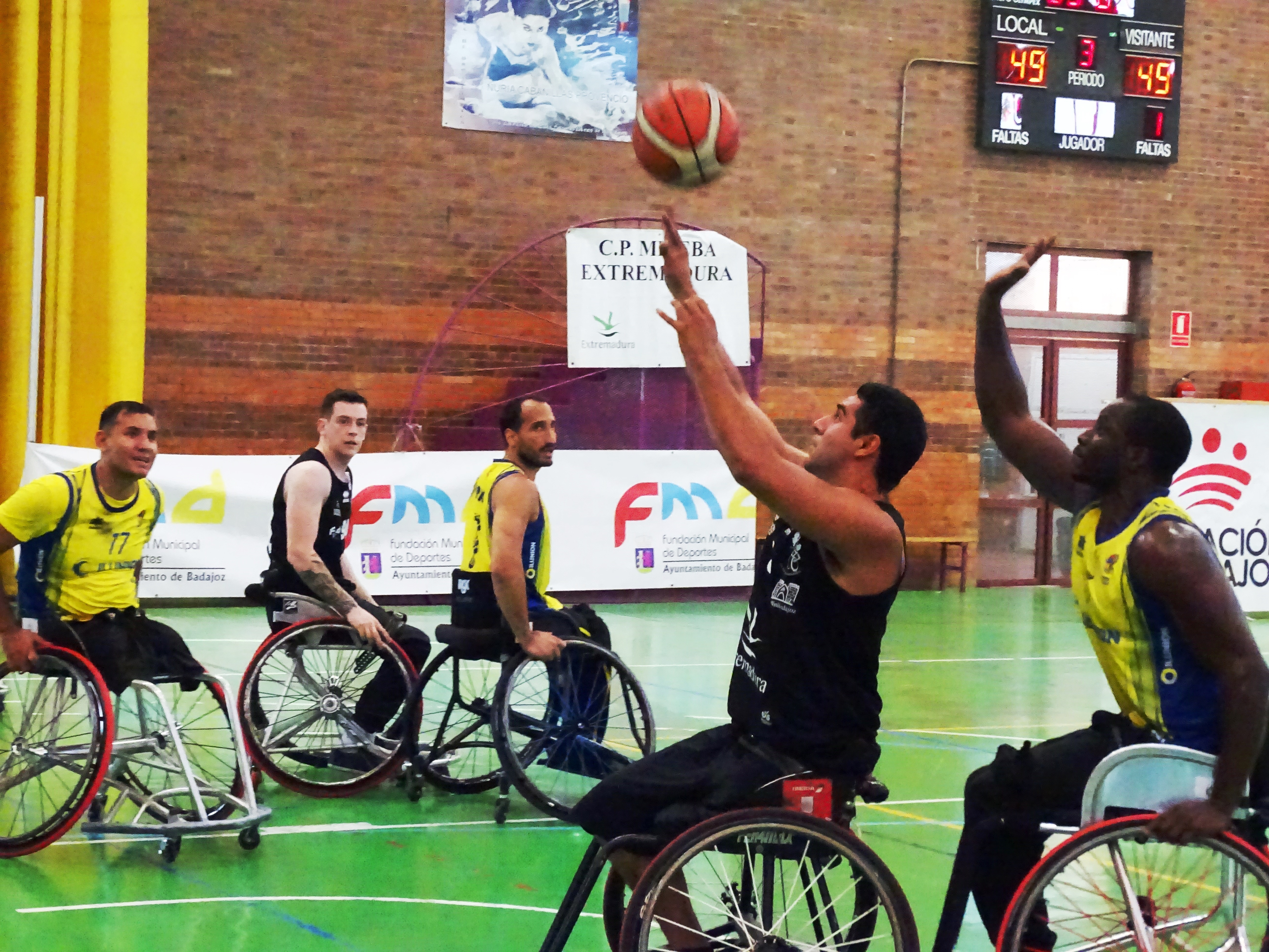 El Mideba Extremadura hace su juego y gana el torneo Lu&iacute;s Blancas