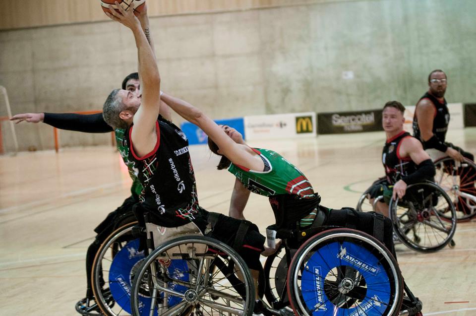 El Bidaideak Bilbao se proclama campe&oacute;n del XXIII torneo zuzenak en un partido vibrante (62-67)