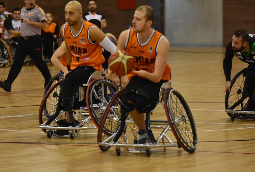 Liga BSR - DIV. HONOR (cr&oacute;nica Amiab): El BSR Amiab Albacete comenz&oacute; la temporada ganando en la cancha del BSR ACE Gran Canaria (48-63)