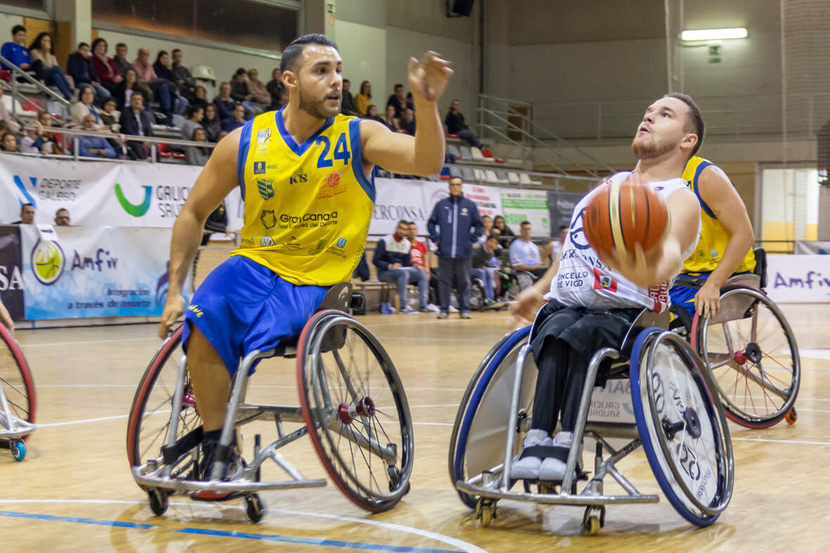 Liga BSR - DIV. HONOR (cr&oacute;nica Amfiv): El Iberconsa recupera la punter&iacute;a y la defensa para sobrevivir al Ace Gran Canaria