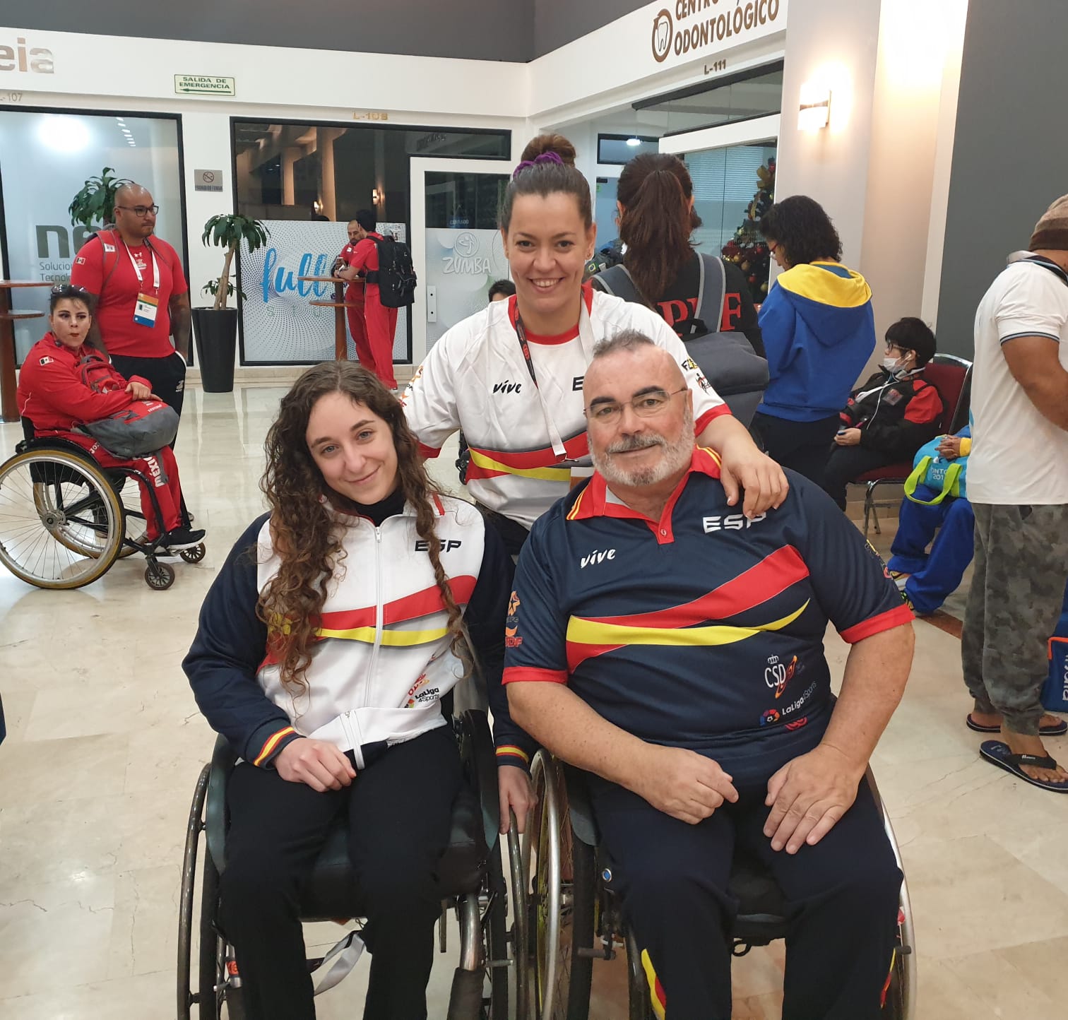 Loida Zabala y Montse Alcoba disputan estos d&iacute;as el open de las Am&eacute;ricas de powerlifting