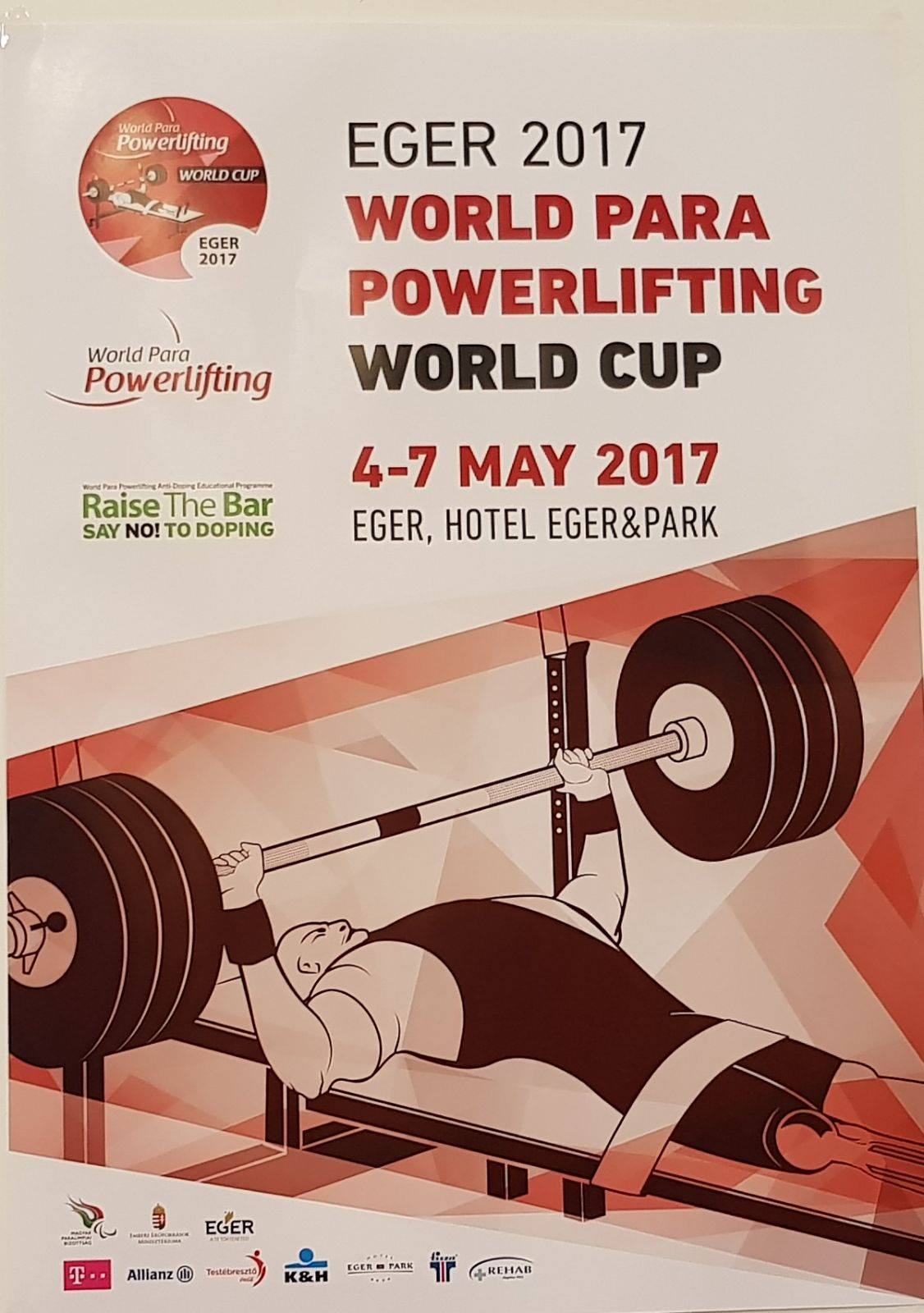 Destacada actuaci&oacute;n de los levantadores de la FEDDF en la Copa del mundo Powerlifting en Eger. 