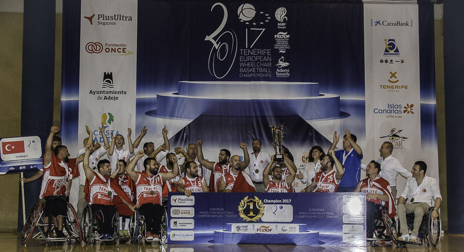 Turqu&iacute;a gana su primer oro masculino y Pa&iacute;ses Bajos recupera el trono femenino