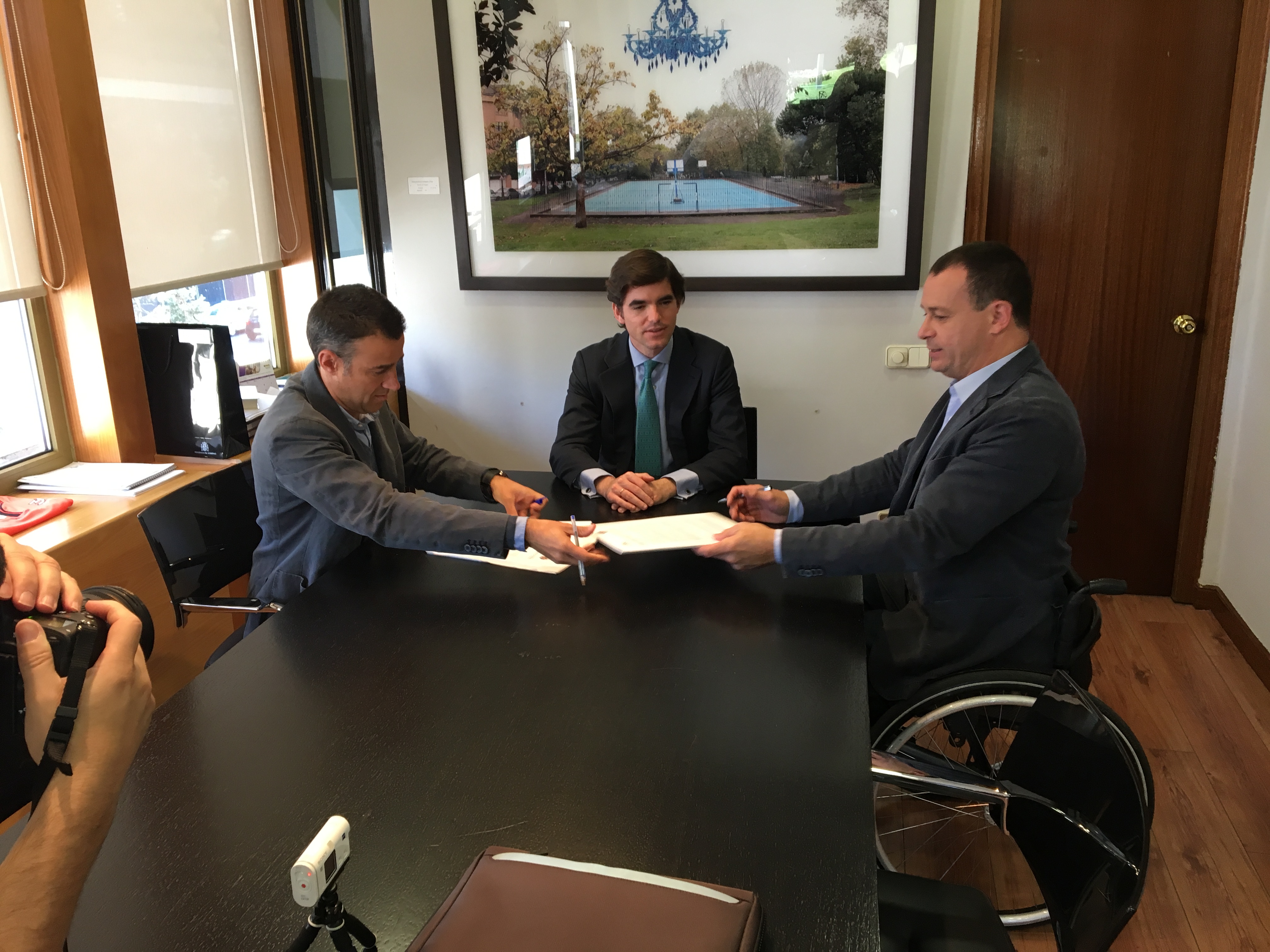 La Real Federaci&oacute;n Espa&ntilde;ola de Deportes de Invierno y la FEDDF firman un convenio de colaboraci&oacute;n.