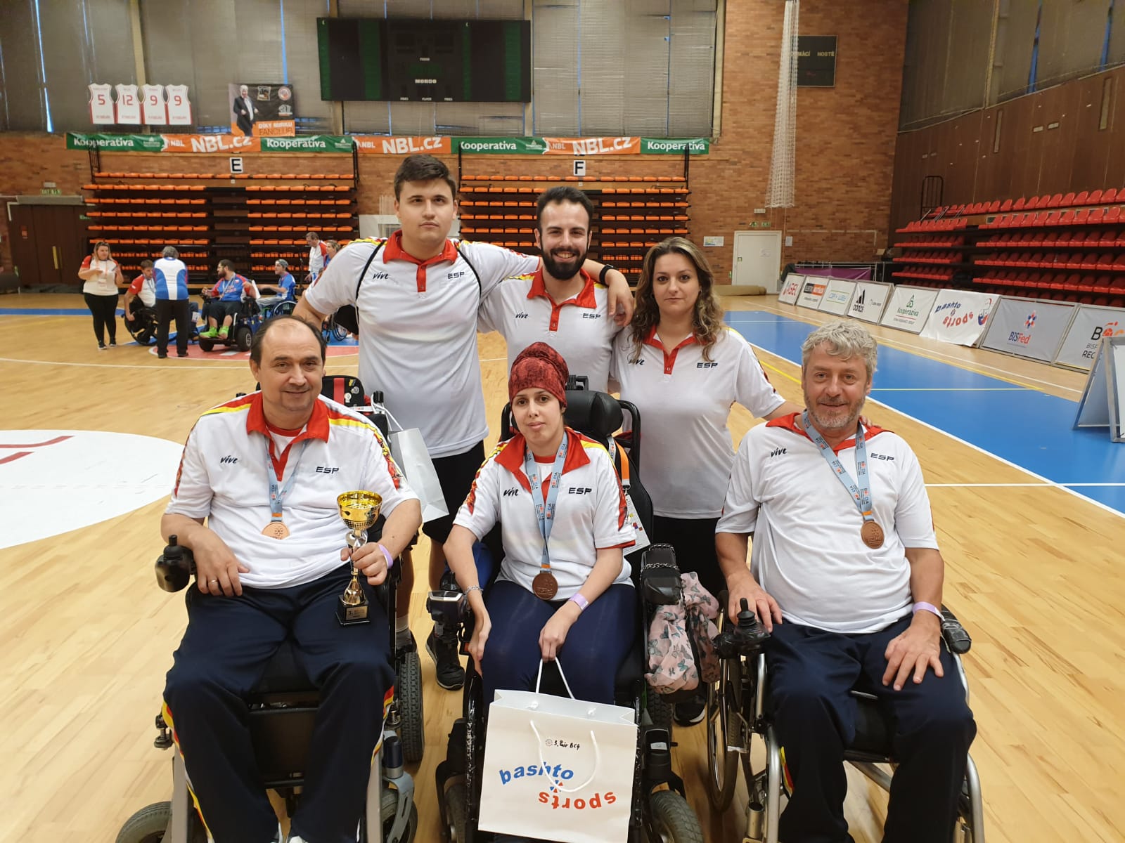 Medalla de bronce por parejas en clase BC4 en el Open Regional de Nymburk de Boccia.