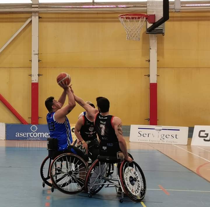 Servigest Burgos tumba a Bidaideak y aprieta la lucha por el t&iacute;tulo