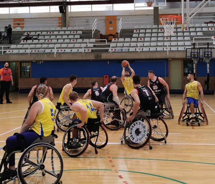 Bidaideak Bilbao gana a ACE Gran Canaria y acaricia el t&iacute;tulo de la Liga BSR