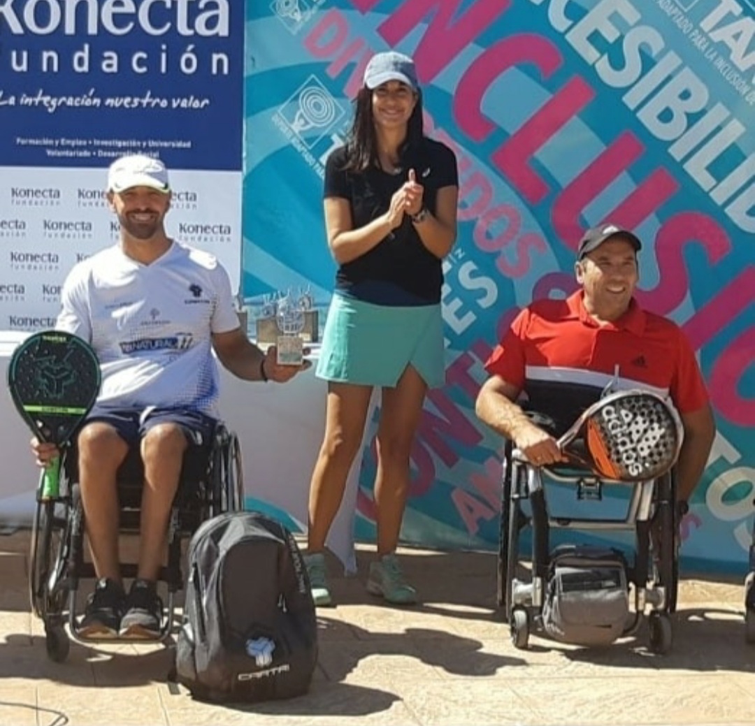 Oscar Agea y Francisco Bernal, campeones de la primera prueba de la Copa de Espa&ntilde;a de p&aacute;del en silla