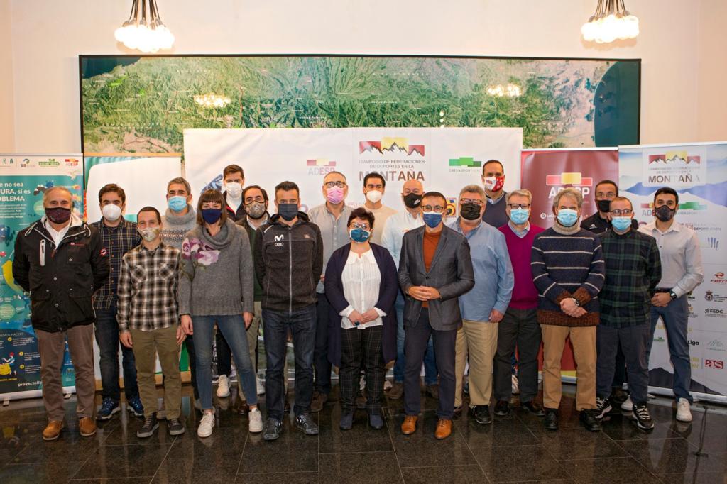 La FEDDF participa en el I Simposio de Deportes en la Monta&ntilde;a de ADESP