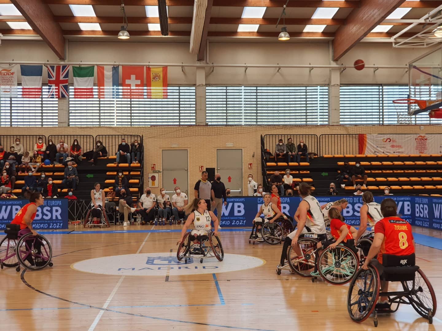 55-34. Espa&ntilde;a sufre con Alemania la primera derrota del Europeo