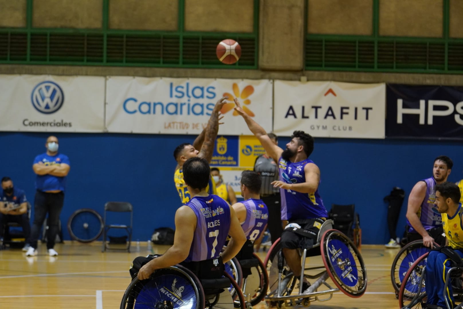 Bidaideak, ACE Gran Canaria y Amivel ganan en una at&iacute;pica jornada