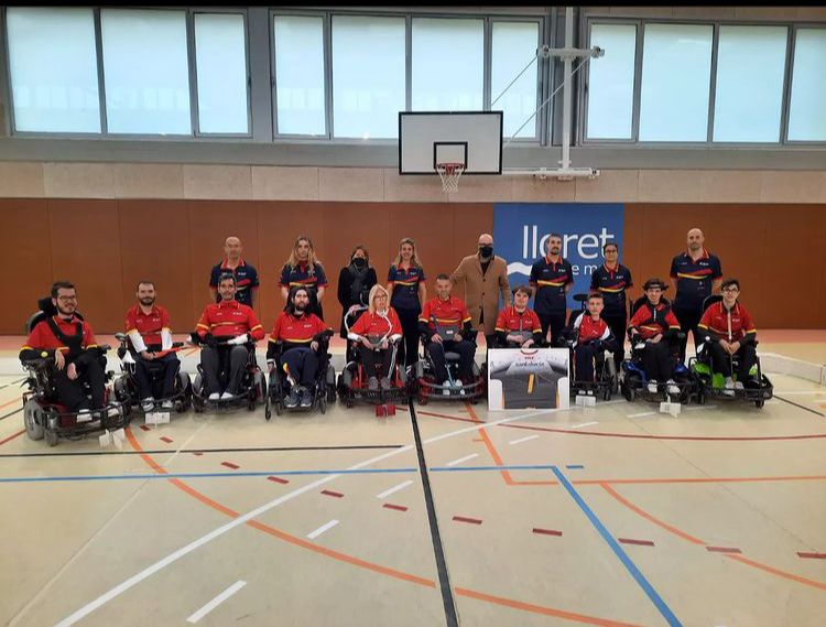 La selecci&oacute;n de hockey en silla de ruedas el&eacute;ctrica realiza una concentraci&oacute;n en Lloret de Mar