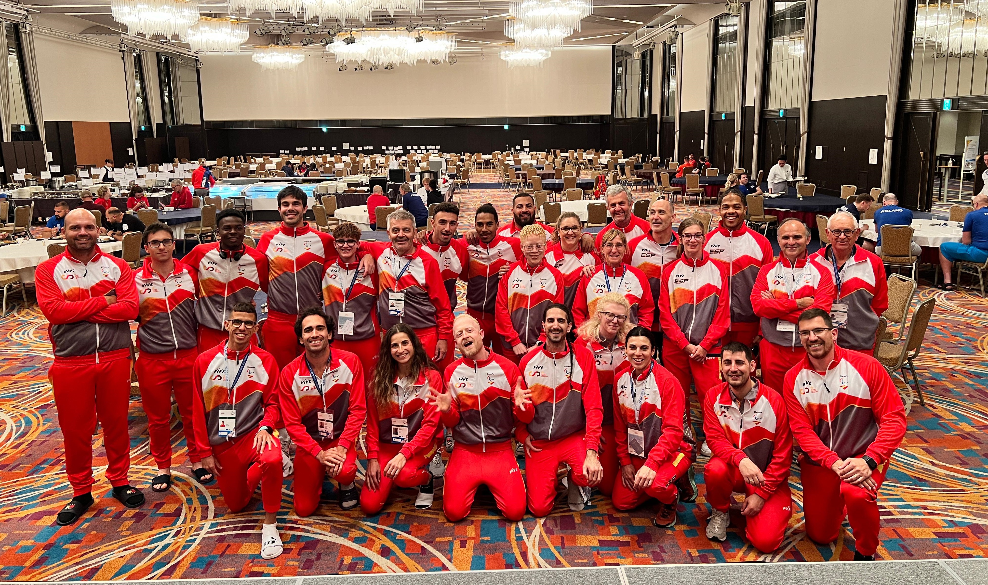 Sara Andr&eacute;s, Desi Vila, Alberto &Aacute;vila y Daniel P&eacute;rez, en el Mundial de atletismo de Kobe3