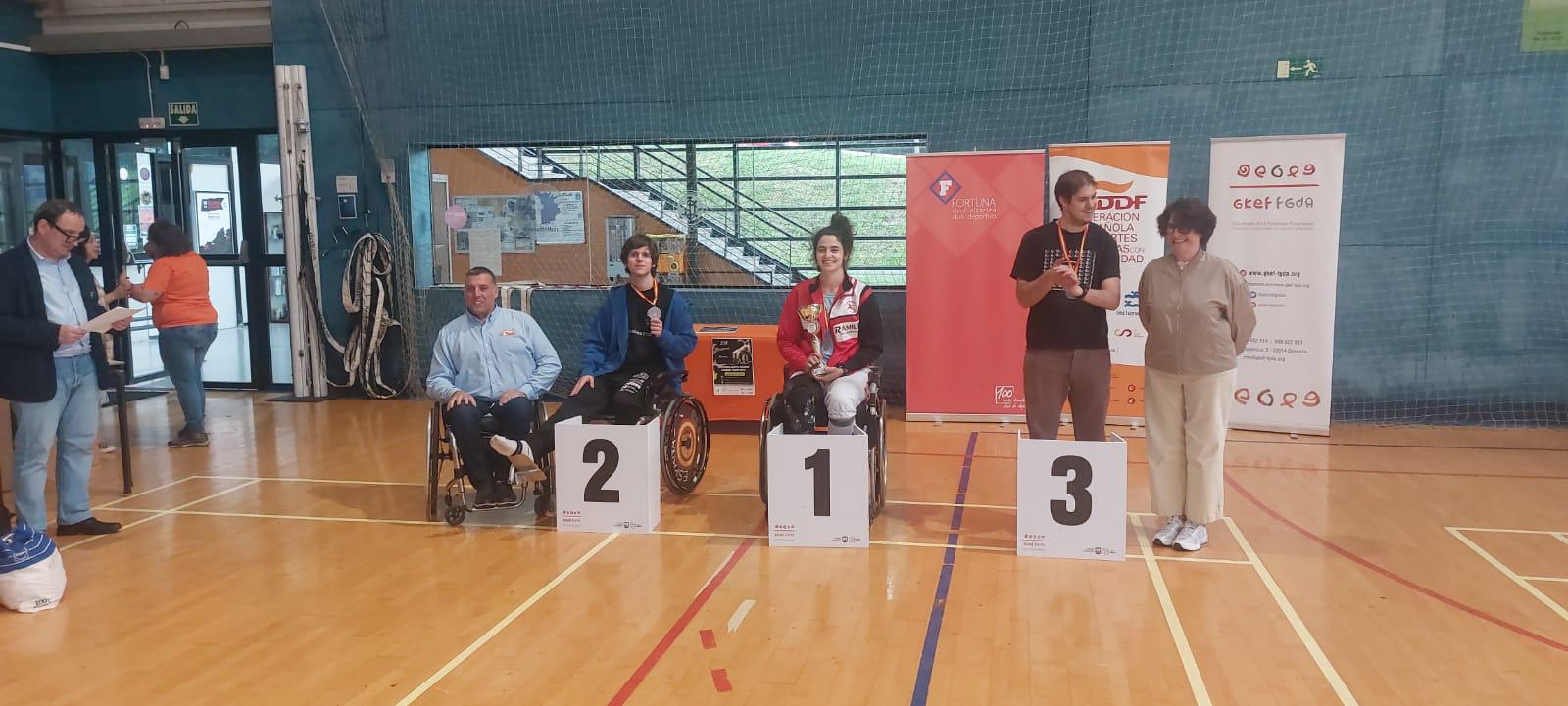 Iago Fern&aacute;ndez, Judith Rodr&iacute;guez y Alex Prior, campeones de Espa&ntilde;a de esgrima en silla de ruedas