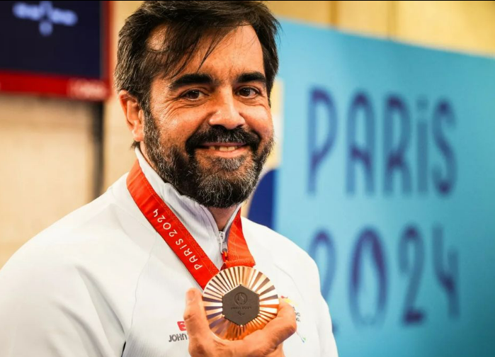 Juan Antonio Saavedra dispara al oro en Par&iacute;s3