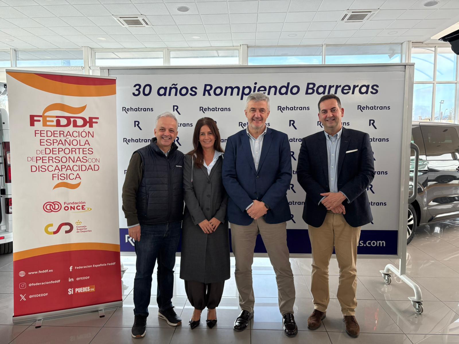 Rehatrans y la FEDDF firman un acuerdo para impulsar el deporte de personas con discapacidad f&iacute;sica