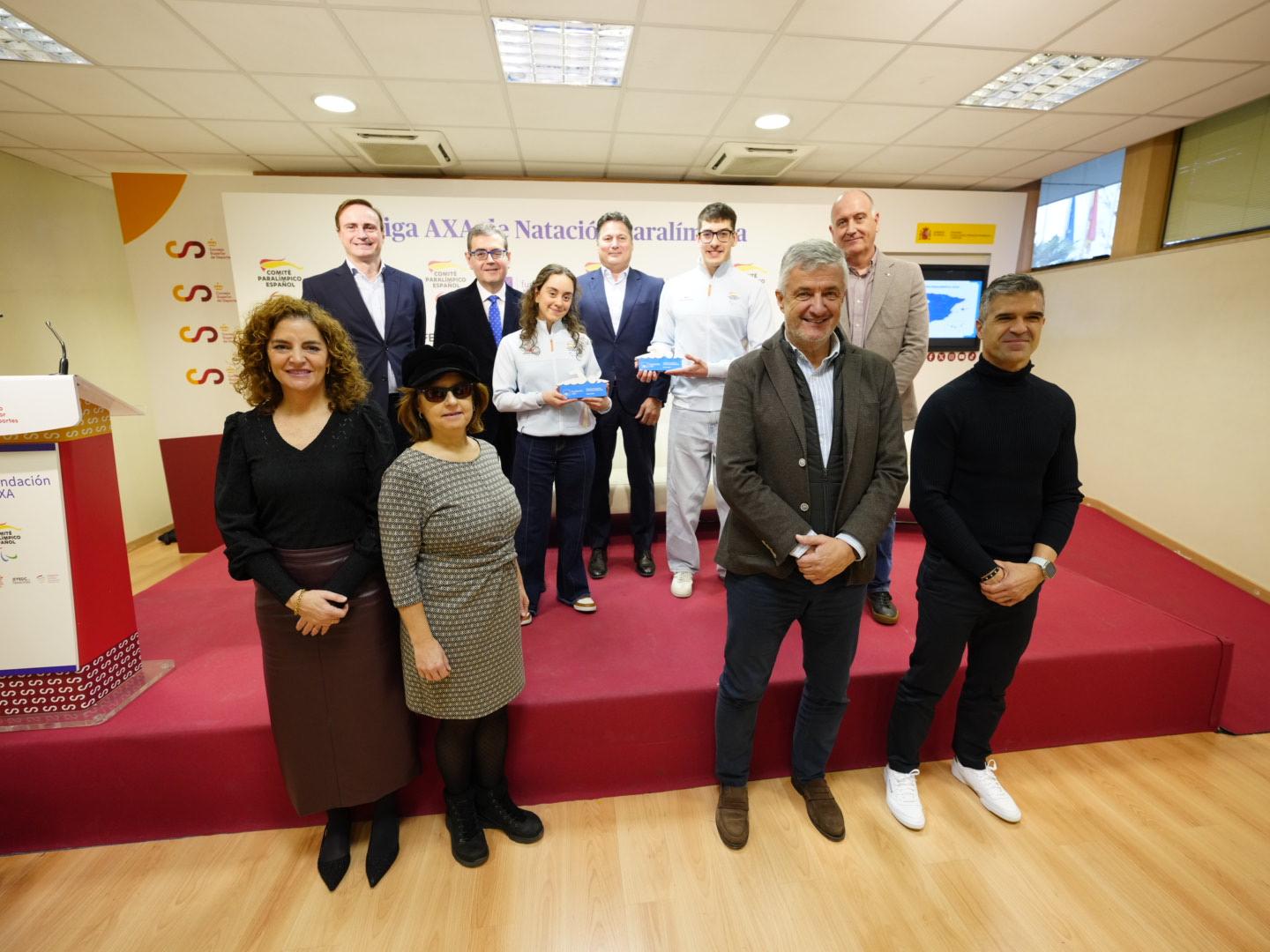 Beatriz L&eacute;rida y Marco Ozaeta, ganadores de la Liga AXA de nataci&oacute;n paral&iacute;mpica 2025